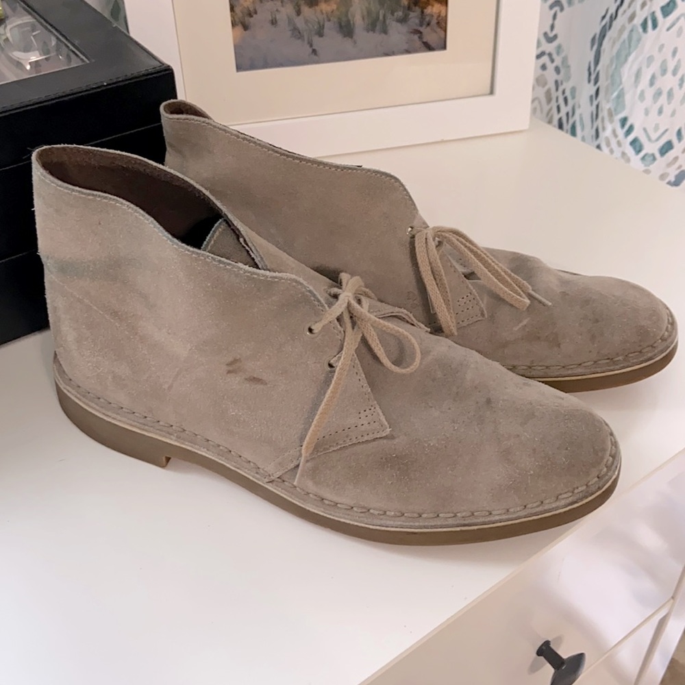 Clarks desert boots 9.5 M